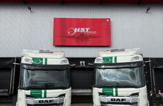 Foto met logo 1.jpg